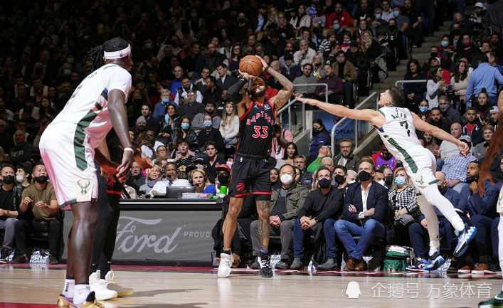  公牛逆转雄鹿终结对手连胜  